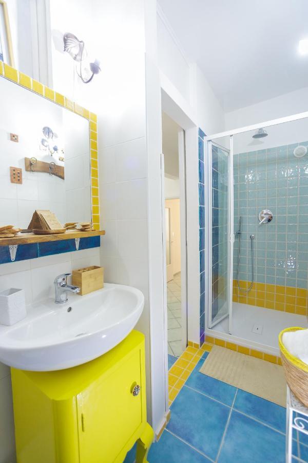 Appartement Ti Porto Al Centro Unforgettable Moments à Salernes Extérieur photo