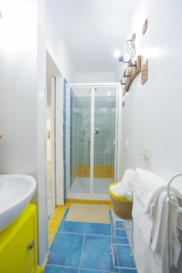 Appartement Ti Porto Al Centro Unforgettable Moments à Salernes Extérieur photo